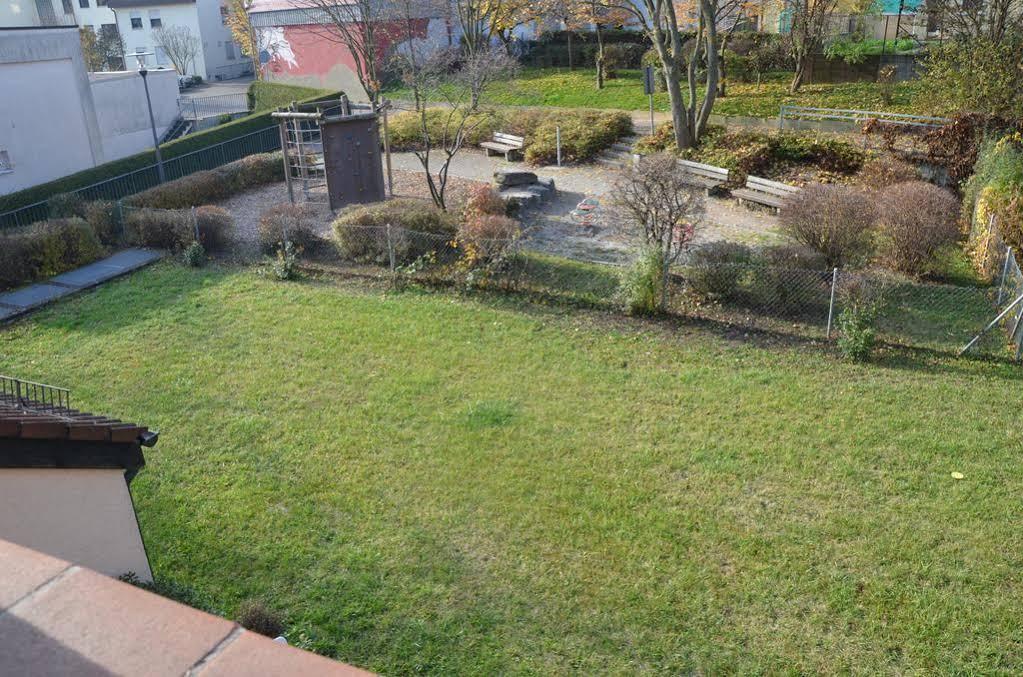 Hotel Zur Traube Moglingen 외부 사진