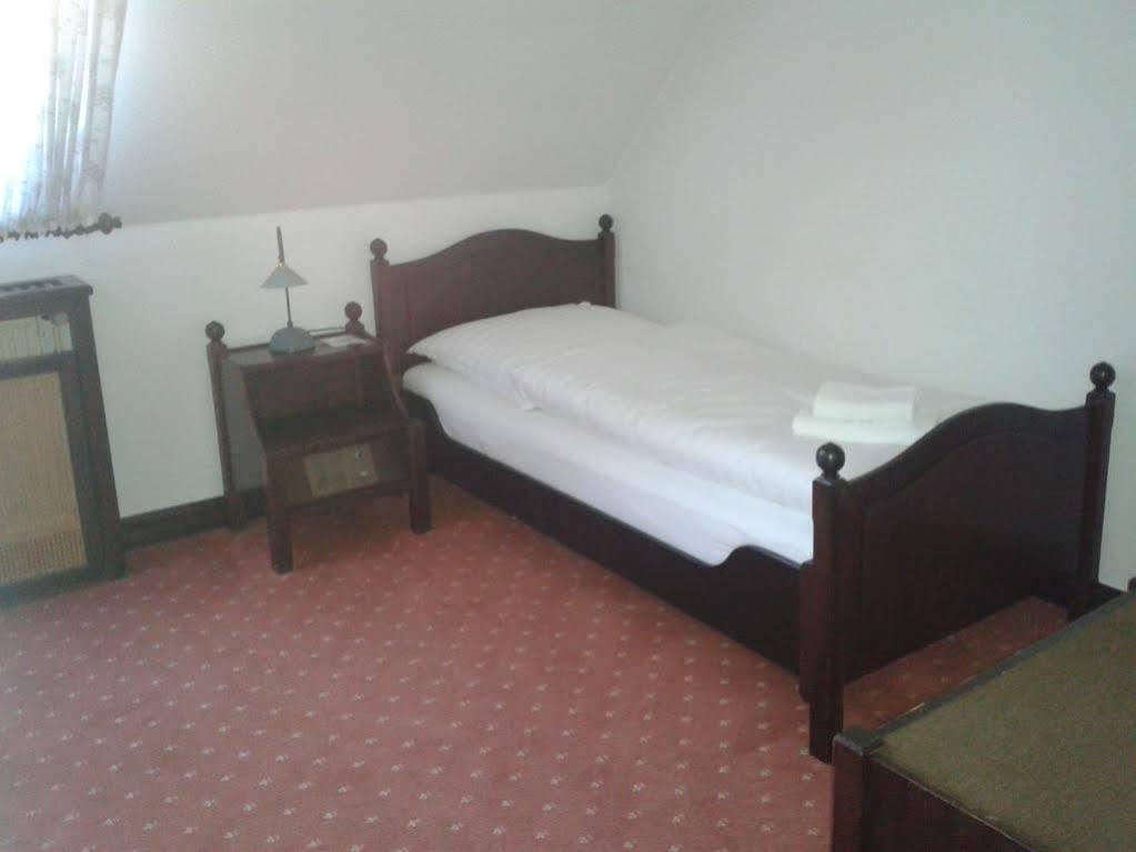 Hotel Zur Traube Moglingen 외부 사진
